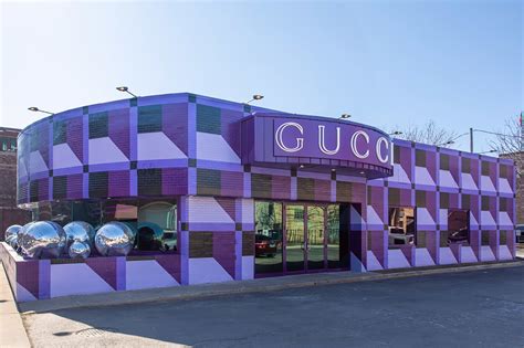 Snapshots: Gucci's Pop Up Leaves a Psychedelic Mark on Chicago